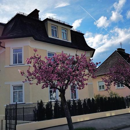 Villa Kreuzbergl - Apartment Klagenfurt am Woerthersee Esterno foto