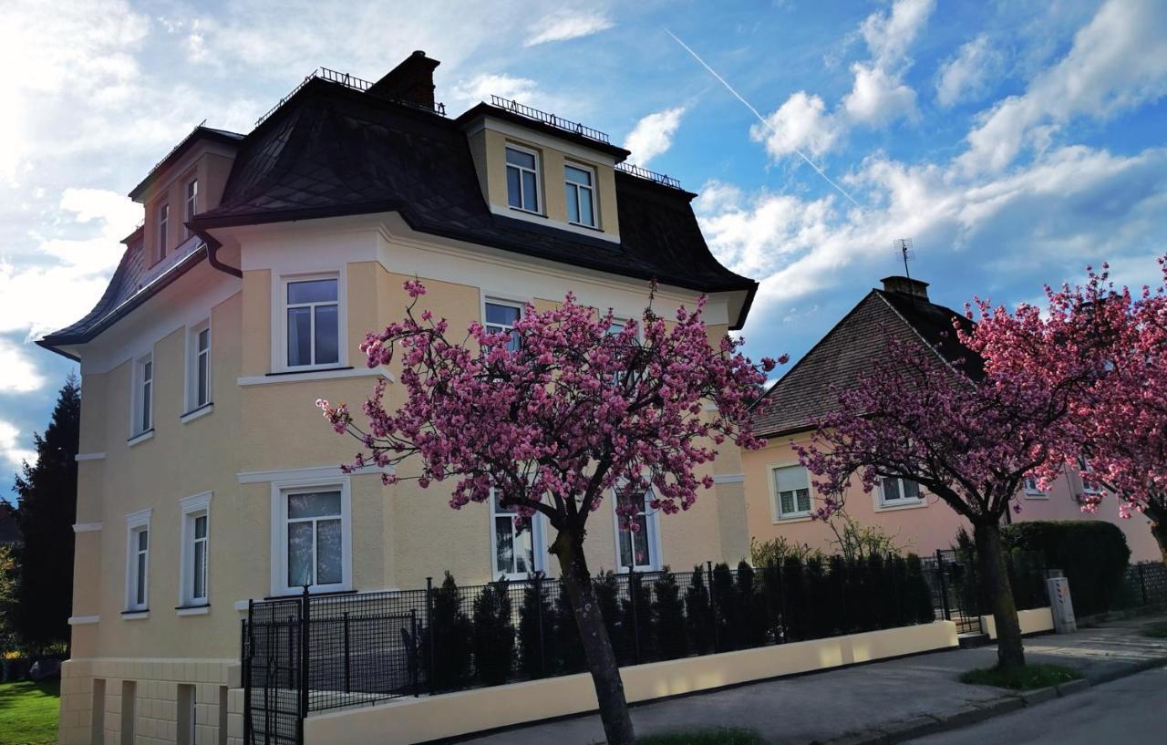 Villa Kreuzbergl - Apartment Klagenfurt am Woerthersee Esterno foto